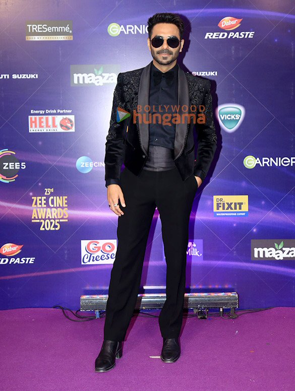 photos vikrant massey aparshakti khurana and others grace the zee cine awards 2025 6