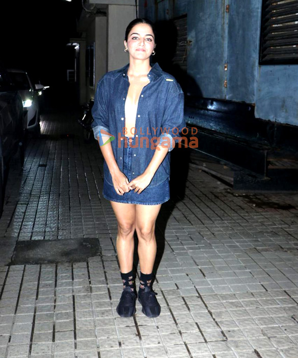 photos wamiqa gabbi snapped outside pvr juhu 4