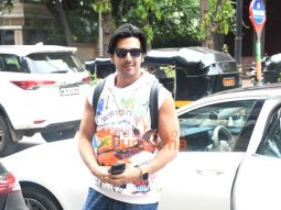 Photos: Zayed Khan snapped spending time with family in Bandra