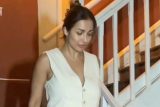 All white is always in trend! Malaika Arora gets clicked with son Arhaan