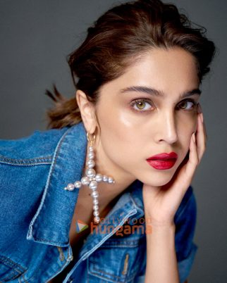 Celeb Photos Of Sharvari