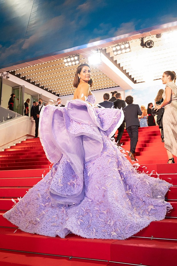 Hina Khan at Cannes: A glimpse at her most dazzling Red Carpet moments