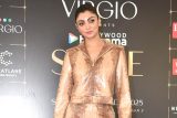 Leather girl! Akanksha Puri attends Bollywood Hungama’s Style Icon Panel