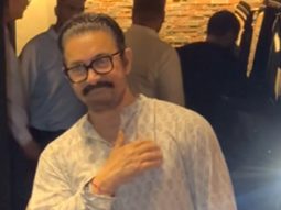 Aamir Khan posing for paps