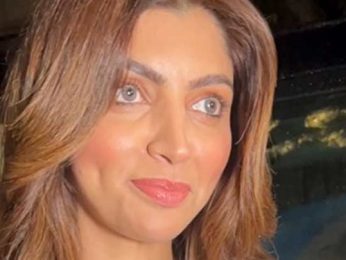 Akanksha Puri looks angelic in white as she poses for paps