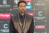 Ayushmann Khurrana’s Dapper look at Bollywood Hungama’s Style Icon Awards