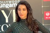 Nora Fatehi in steaming black fit for Bollywood Hungama’s Style Icon Awards