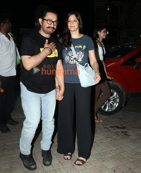photos aamir khan gauri spratt and team sitaare zameen par snapped at juhu pvr 5
