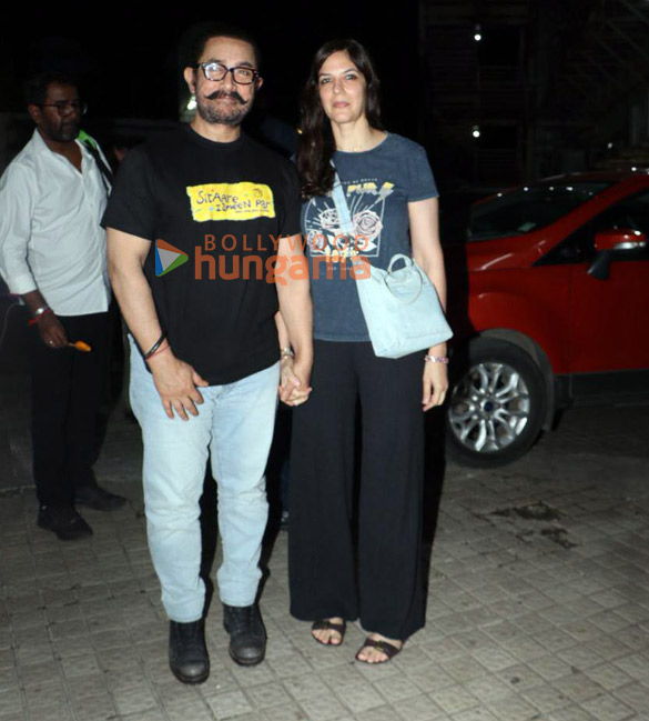 photos aamir khan gauri spratt and team sitaare zameen par snapped at juhu pvr 7