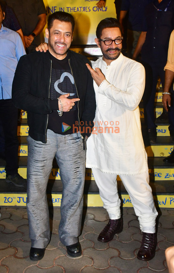 Photos: Aamir Khan, Salman Khan, Tiger Shroff, Genelia Deshmukh, Vicky Kaushal and others grace the premiere of Sitaare Zameen Par Photos: Aamir Khan, Salman Khan, Tiger Shroff, Genelia Deshmukh, Vicky Kaushal and others grace the premiere of Sitaare Zameen Par