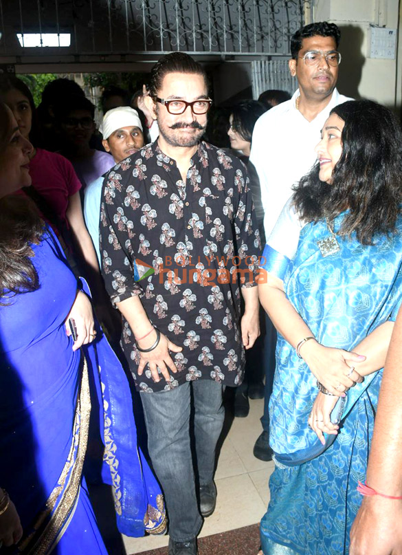 photos aamir khan snapped in bandra 3 6