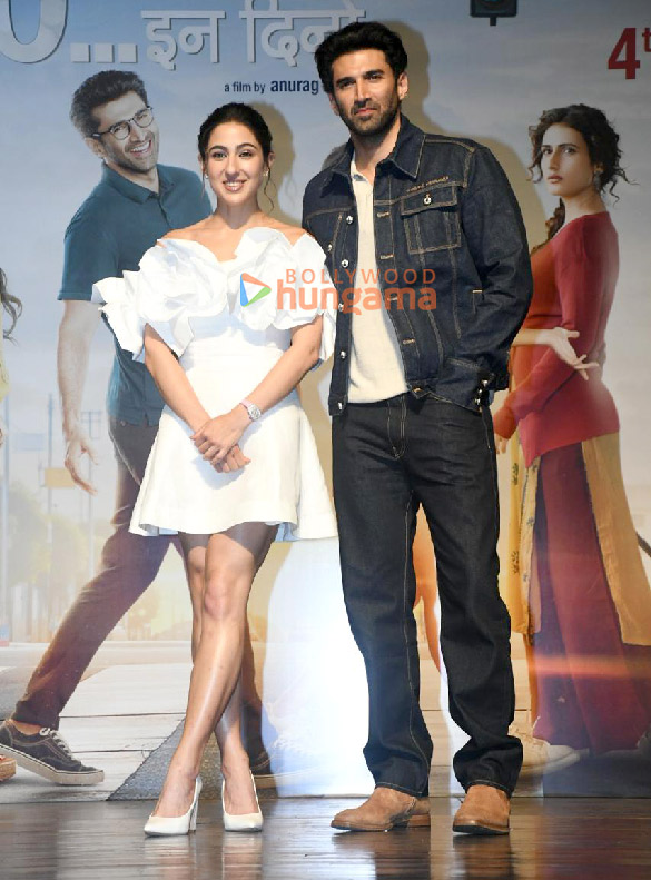 photos aditya roy kapur sara ali khan anupam kher fatima sana shaikh and others grace the trailer launch of metroin dino 1