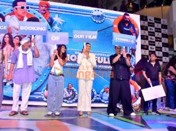 Photos: Akshay Kumar, Jacqueline Fernandez, Sonam Bajwa, Nana Patekar and others snapped promoting their film Housefull 5 in Pune
