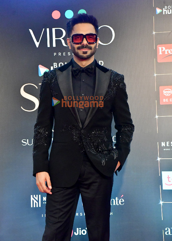 photos akshay kumar vidya balan tiger shroff sunny leone nushrratt bharuccha and others grace the red carpet at bollywood hungama style icons summit and awards 2025 1227 12