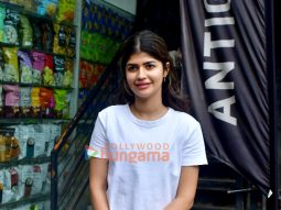 Photos: Anjini Dhawan snapped in Juhu