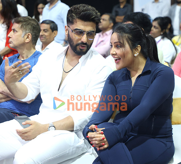 photos arjun kapoor nushrratt bharuccha attend amruta fadnavis yoga day with 1000 marginalised women 11