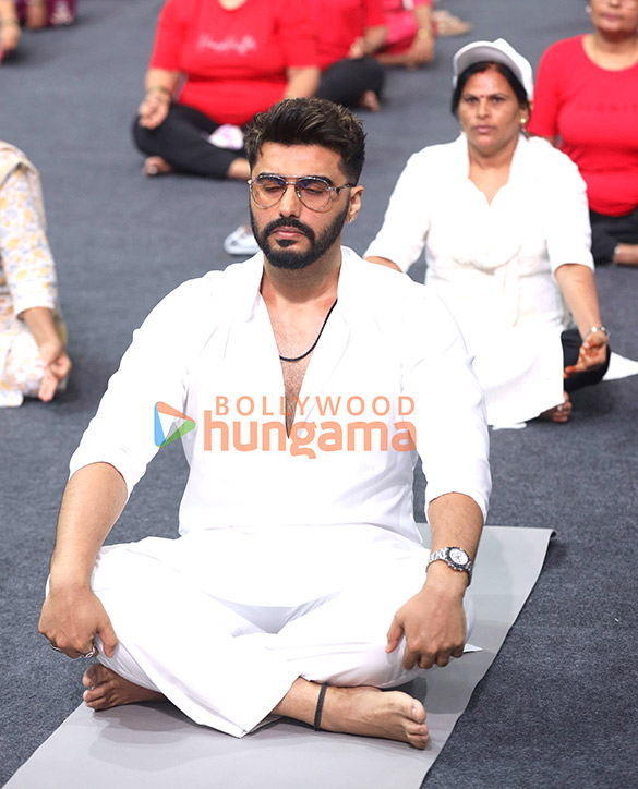 photos arjun kapoor nushrratt bharuccha attend amruta fadnavis yoga day with 1000 marginalised women 6