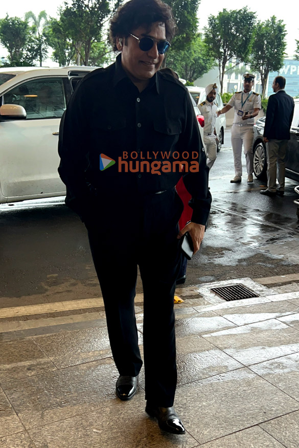 photos ashutosh rana and dhanush snapped at the airport 2