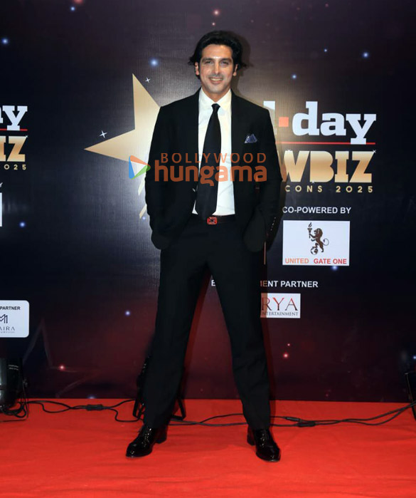 photos isha koppikar zayed khan anjini dhawan nushrratt bharuccha and others attend the mid day showbiz icons awards 2025 18