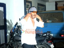 Photos: Jackie Shroff snapped outside a dubbing studio in Bandra