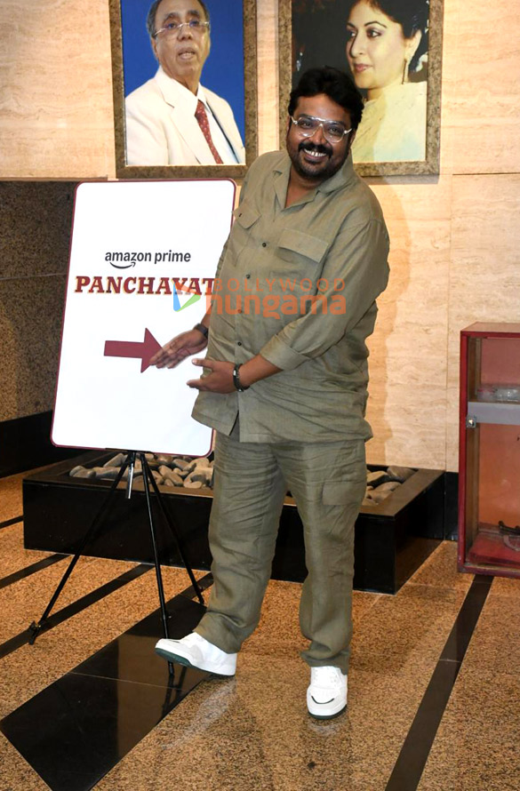 photos jitendra kumar neena gupta and others snapped at the promotions of their web series panchayat 4 2