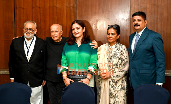 photos mahesh bhatt pooja bhatt and others attend the fashion show rabiaz walk for a cause 5