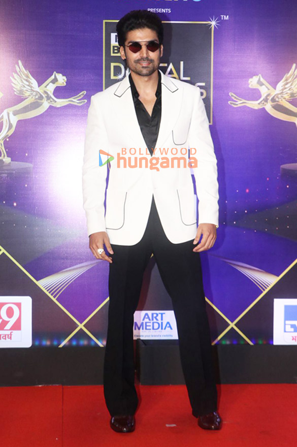 photos nushrratt bharuccha kajol sunny leone and others grace iwm buzz ott and web entertainment awards 3