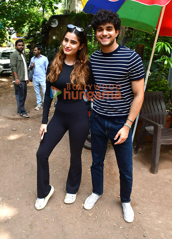 Photos: Rasha Thadani and Abhay Verma snapped in Juhu Photos: Rasha Thadani and Abhay Verma snapped in Juhu