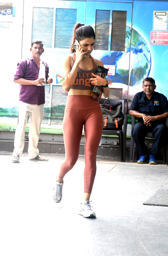 photos samantha ruth prabhu snapped outside the gym in khar 5
