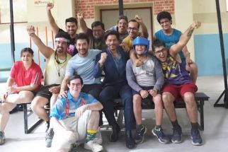Shah Rukh Surprises The Sitaare! | Shah Rukh Khan | Sitaare Zameen Par | Aamir Khan Talkies