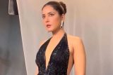 Raashii Khanna’s dapper look is screaming glamour