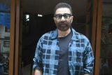 So humble! Sunny Deol poses for paps at a restaurant in Bandra