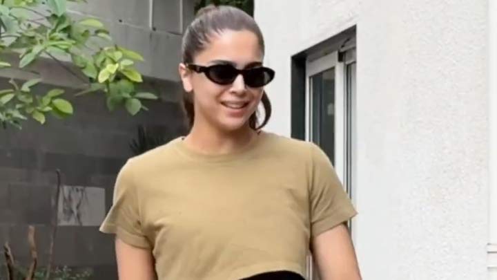So pretty even without makeup! Sharvari