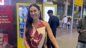 Lauren Gottlieb greets paps with her arrival on the airport