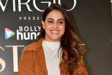 Cutest smile ever! Genelia Deshmukh at Bollywood Hungama’s Style Icon Panel