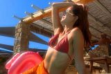 Ananya Panday having her ultimate Pool Gurly moment