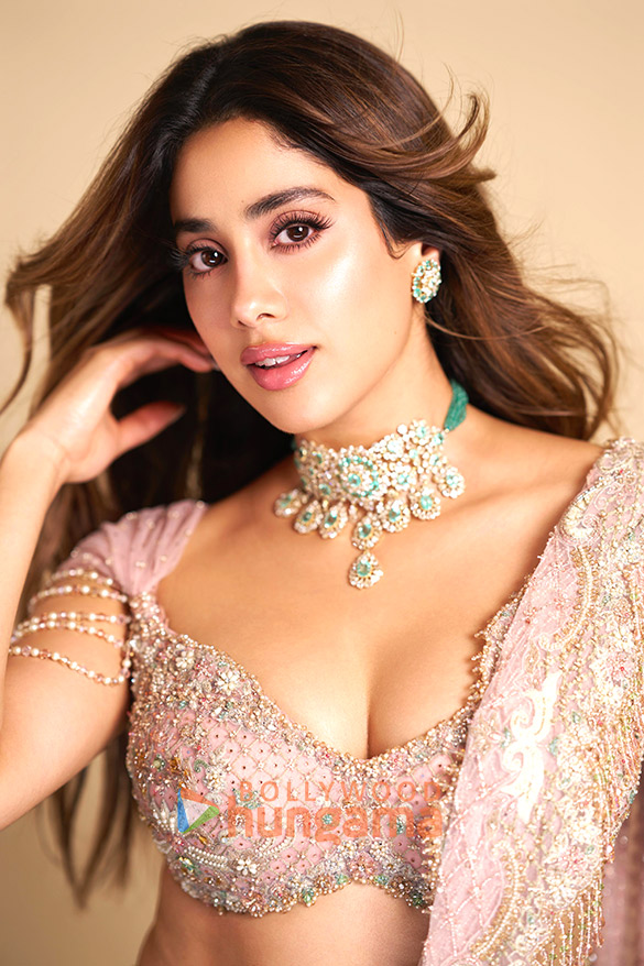 janhvi kapoor 5 180