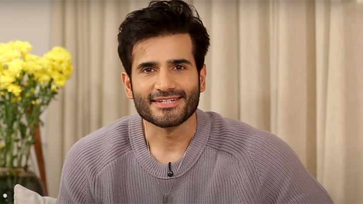 Karan Tacker’s EXCITING Rapid Fire on SRK, Crush on co-star, Dating Apps, ZNMD & more Karan Tacker’s EXCITING Rapid Fire on SRK, Crush on co-star, Dating Apps, ZNMD & more