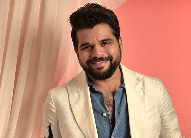 Kshitish Date wins Best Supporting Actor at Filmfare Marathi Awards 2025 for Dharmaveer 2