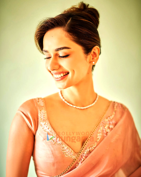 manushi chhillar 1 212
