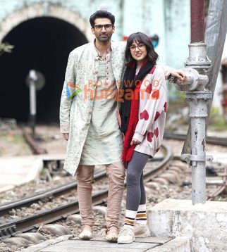 Metro... In Dino on the sets