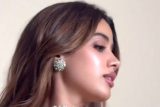 Our dazzling Sundari! Janhvi Kapoor