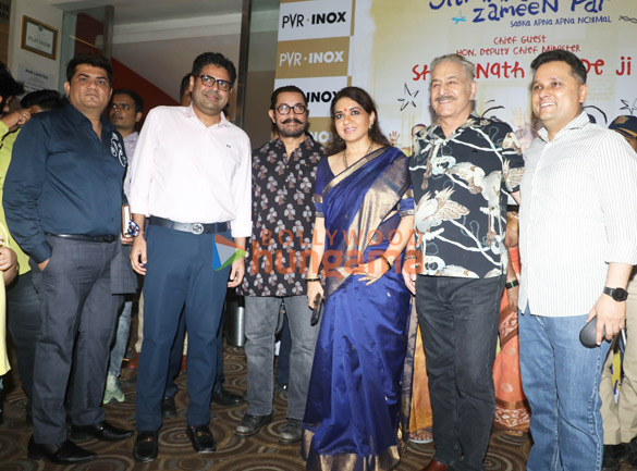photos aamir khan deputy chief minister eknath shinde shaina nc and other snapped during a special screening of sitaare zameen pa 5