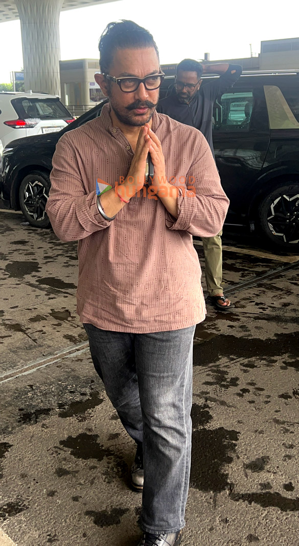 Photos: Aamir Khan, Malaika Arora, Kapil Sharma and others snapped at the airport Photos: Aamir Khan, Malaika Arora, Kapil Sharma and others snapped at the airport