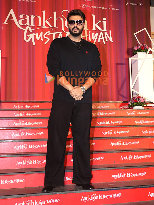 photos arjun kapoor arbaaz khan sshura khan and others grace the premiere of aankhon ki gustaakhiyan 4