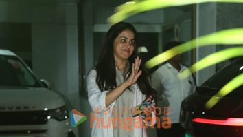 Photos: Genelia Deshmukh snapped in Bandra