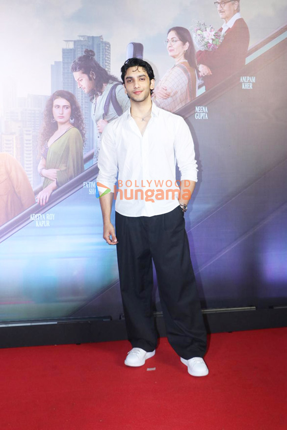photos kartik aaryan vidya balan aditya roy kapur fatima sana shaikh and others grace the premiere of metro in dino 12230 11