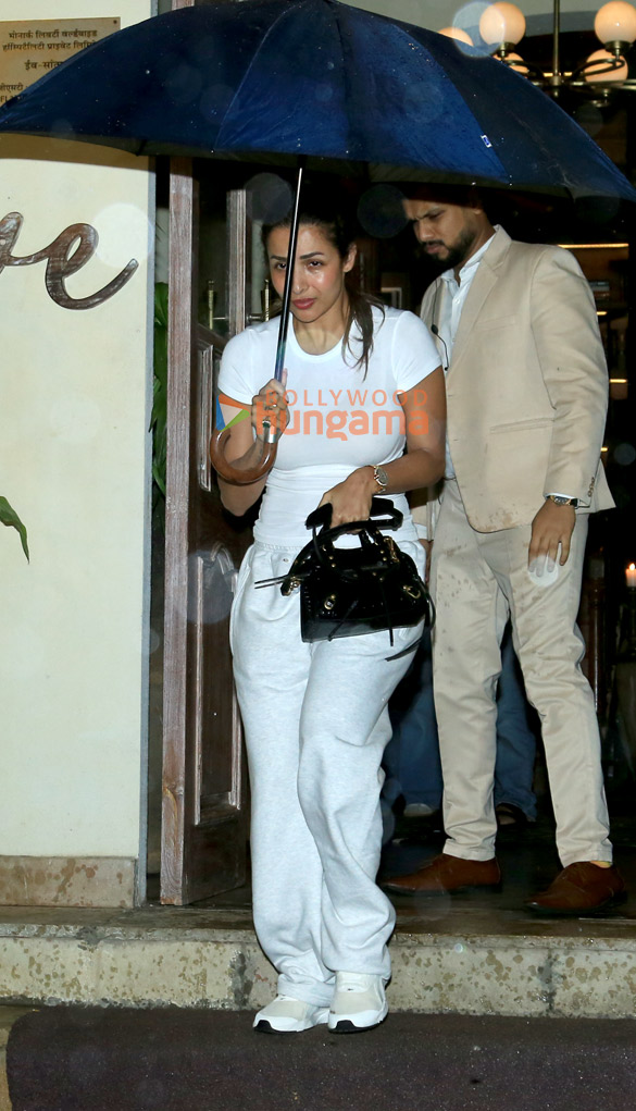 photos malaika arora snapped in bandra 2 72