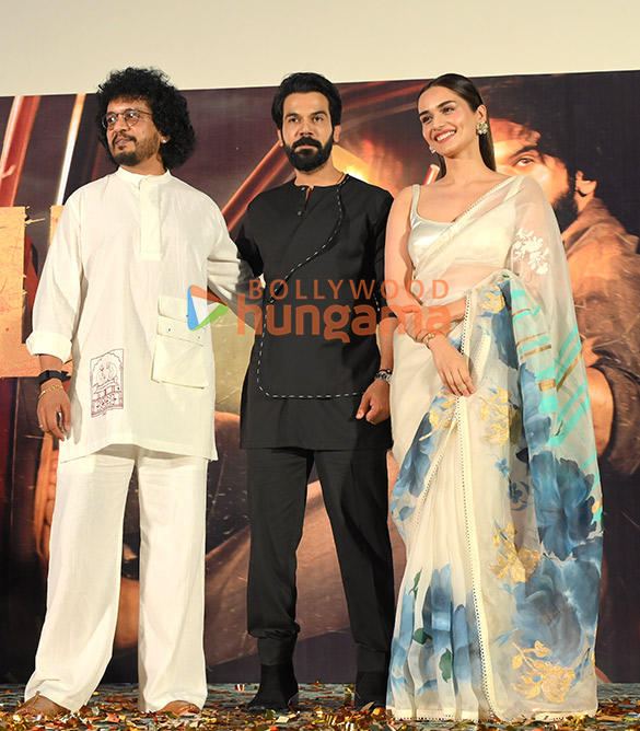 Photos: Rajkummar Rao and Manushi Chhillar snapped in Jaipur promoting Maalik Photos: Rajkummar Rao and Manushi Chhillar snapped in Jaipur promoting Maalik