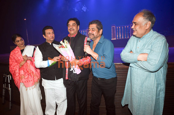 photos shekhar suman geetika tyagi shatrughan sinha anees bazmee and others snapped attending the upcoming play ek mulaqat 3